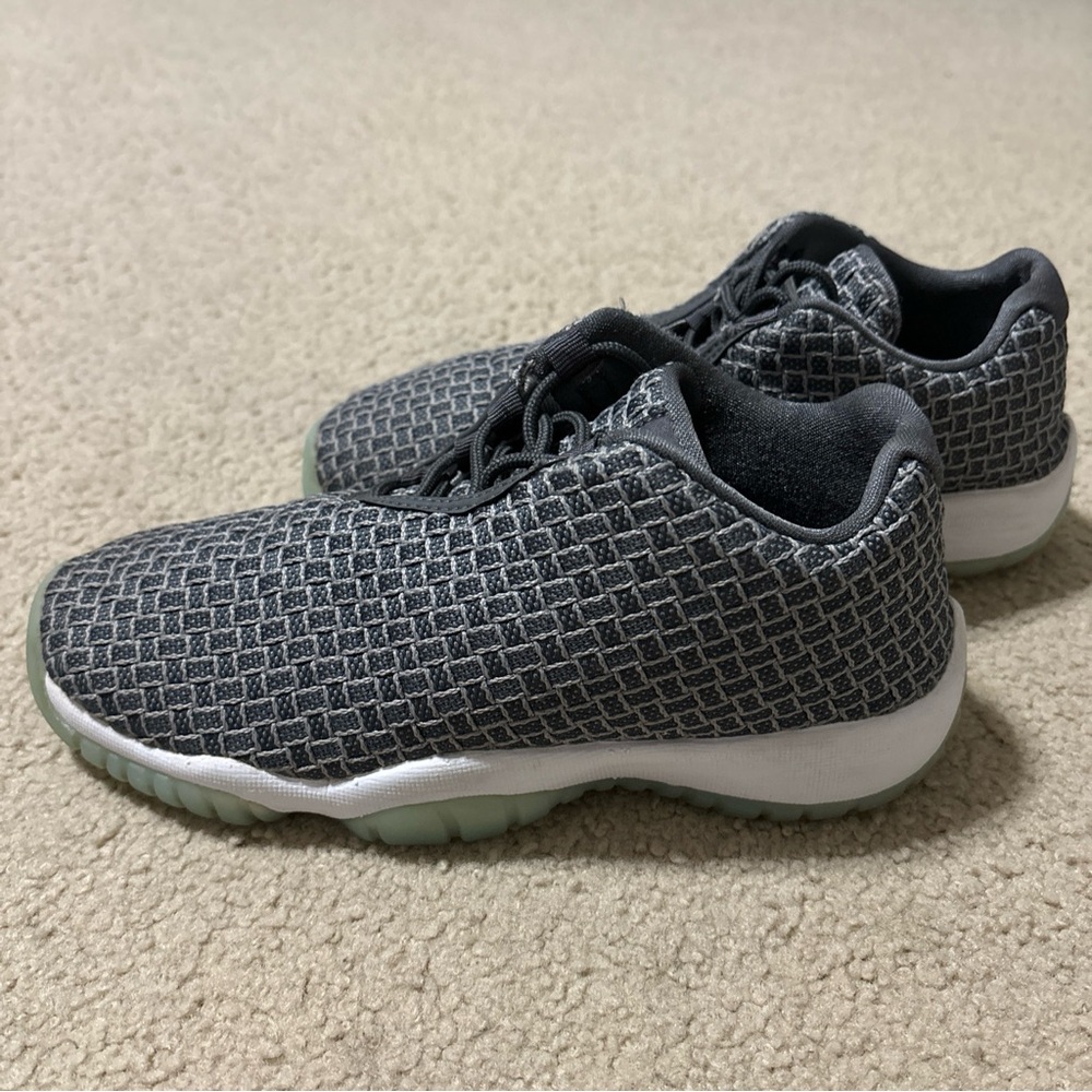 Nike Jordan Future Low Sneakers Boy’s 4.5Y Women’s 6 Cool Gray Woven 724813 006